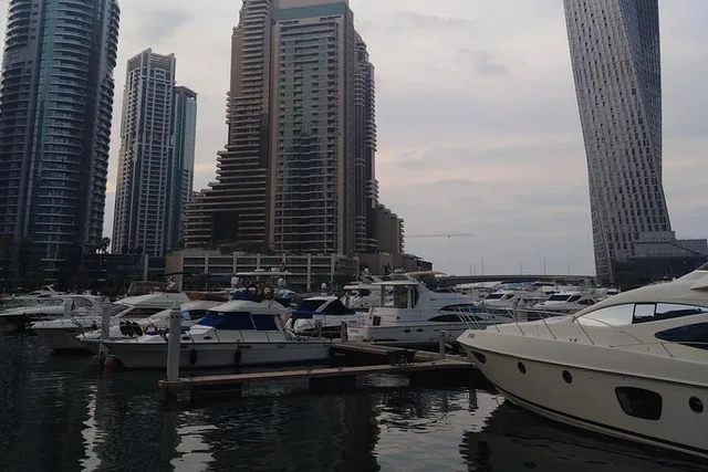Private Dubai City Tour with Chauffeur & Guide: Six Hours in Dubai — experience image 3 of 7
