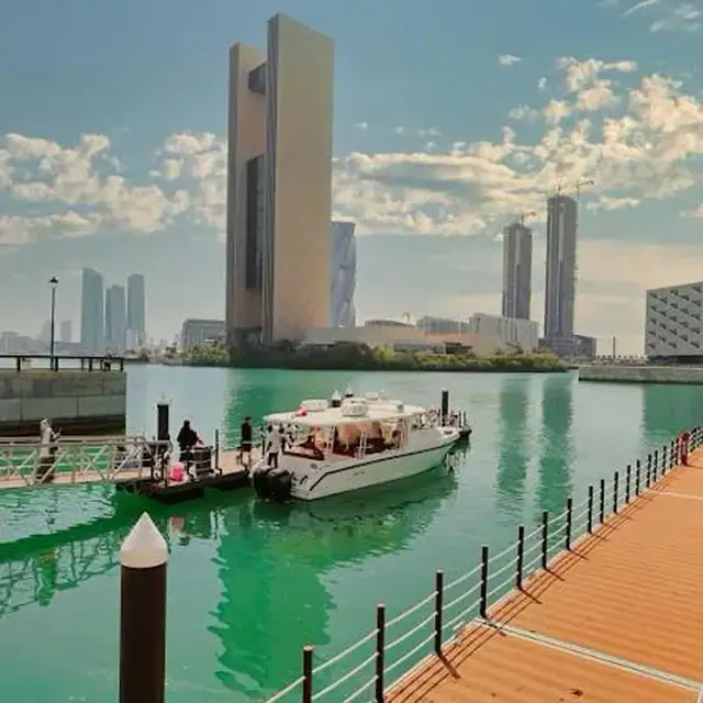 Bahrain Sunset Horse Riding Tour with Pearls & Dinner in Manama — experience image 3 of 9
