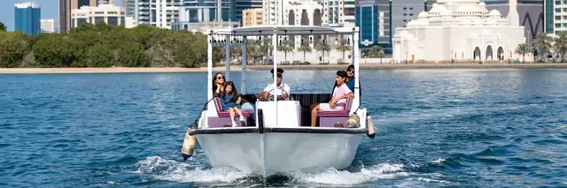 Sharjah Private Abra Boat Tour on Khalid Lagoon in Sharjah — experience image 2 of 8