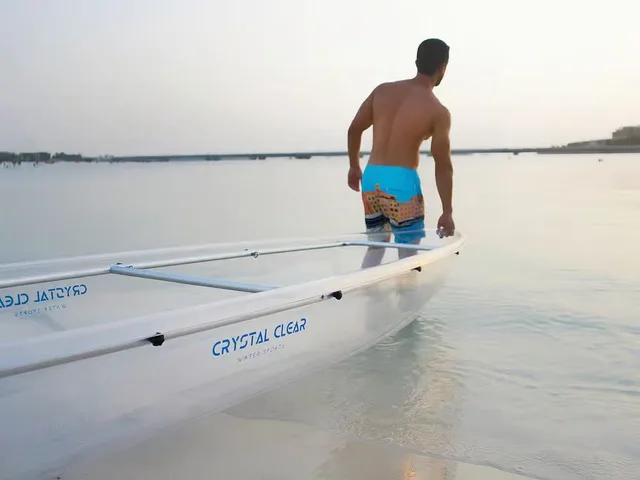 Clear Kayaking Dubai with Burj Khalifa Skyline Views in Dubai — experience image 6 of 11