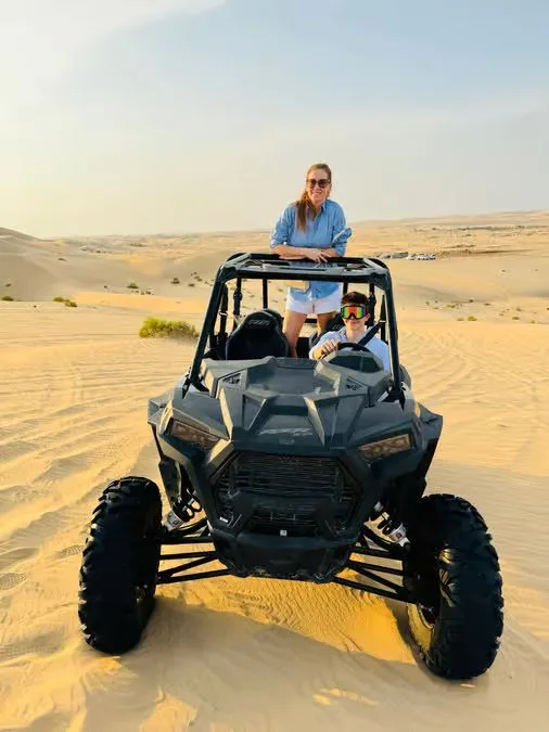 Abu Dhabi Evening Desert Safari with Quad Bike & BBQ in Abu Dhabi — experience image 3 of 12