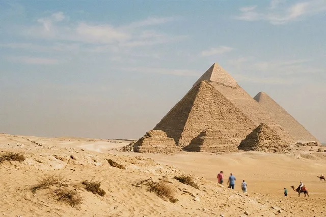 Cairo by Flight from Taba: Giza & Tahrir Museum in Taba — experience image 15 of 33
