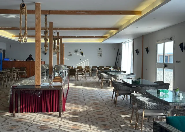 Doha Overnight Desert Safari with BBQ Dinner & Breakfast in Doha — experience image 9 of 20