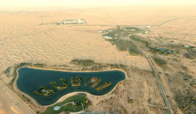 Dubai Sunrise Hot Air Balloon with Breakfast & Camel Ride in Dubai — experience image 2 of 18