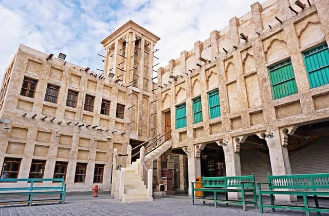 Doha City Tour: Souq Waqif, Katara, The Pearl & Corniche in Doha — experience image 4 of 14
