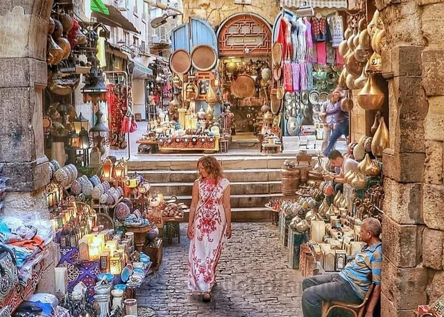 Cairo by Flight from Taba: Giza & Tahrir Museum in Taba — experience image 8 of 33