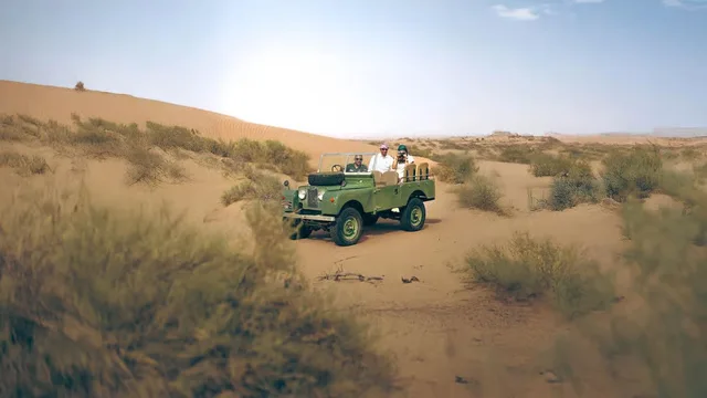 Dubai Heritage Desert Safari by Vintage Land Rover with Dinner in Dubai — experience image 25 of 26
