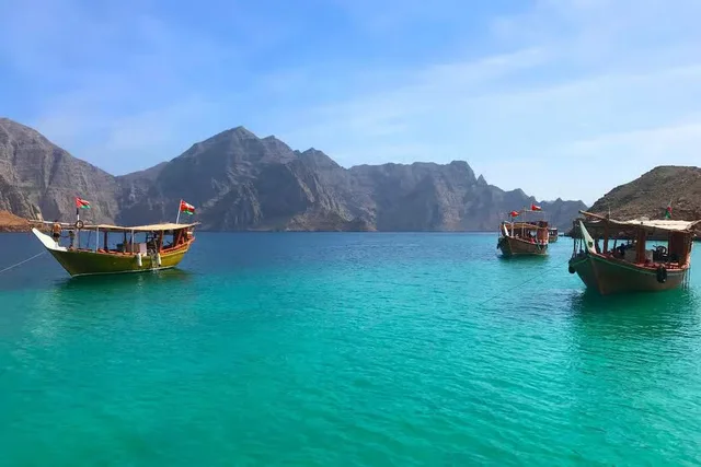 Khasab Musandam Dhow Cruise from Dubai: Khor Sham & Snorkelling in Dubai — experience image 4 of 12
