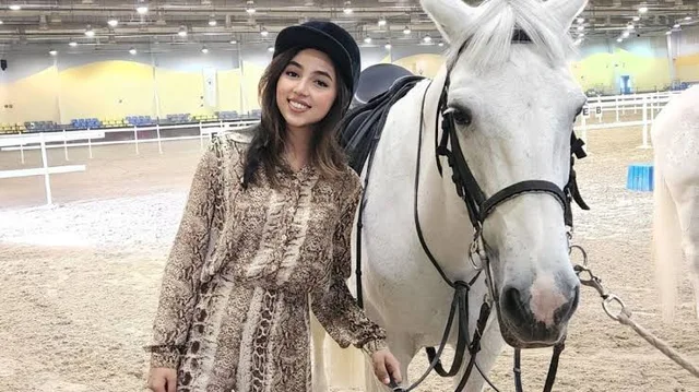Al Forsan Horse Riding Abu Dhabi: 20-Minute Ride in Abu Dhabi — experience image 8 of 9