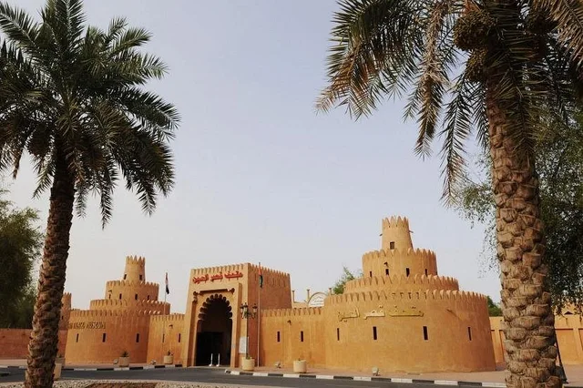 Al Ain City Tour: Oasis, Al Jahili Fort & Jebel Hafeet in Al Ain — experience image 10 of 13