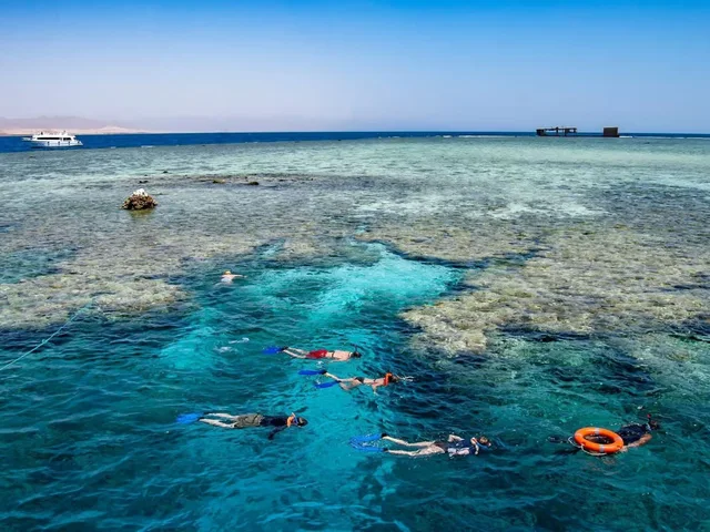 Tiran Island Snorkeling Cruise from Sharm with Lunch in Sharm El Sheikh — experience image 11 of 13