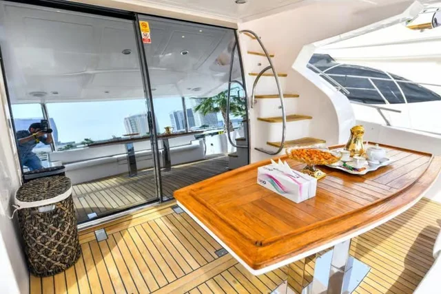 Private Yacht Rental Dubai Marina: Two, Three or Four Hours in Dubai — experience image 7 of 10