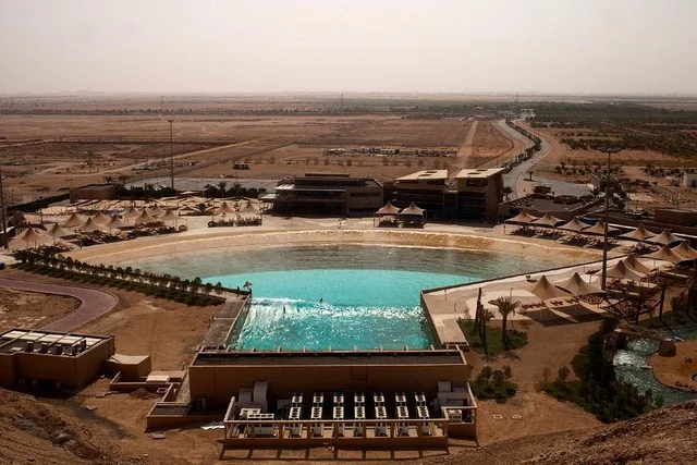Al Ain Adventure Tickets: Rafting, Splash Pass & Surfing Options in Al Ain — experience image 4 of 14