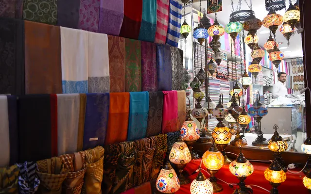 Private Dubai Shopping Tour with Global Village Tickets in Dubai — experience image 6 of 19