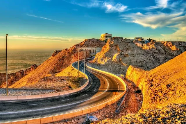 Al Ain City Tour: Oasis, Al Jahili Fort & Jebel Hafeet in Al Ain — experience image 7 of 13