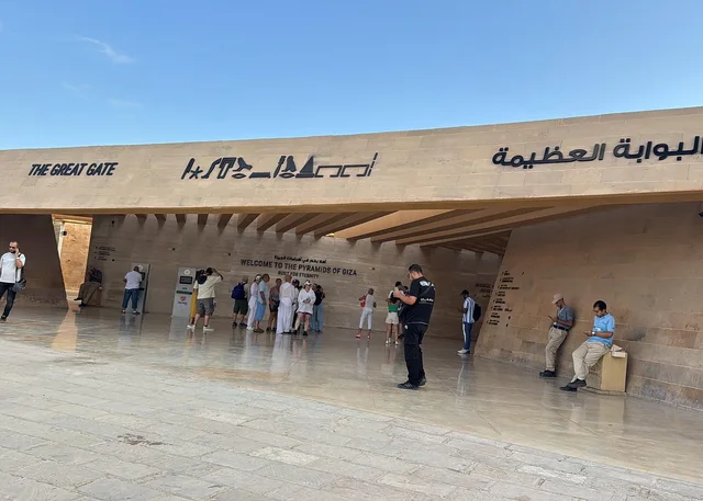 Cairo by Flight from Taba: Giza & Tahrir Museum in Taba — experience image 26 of 33