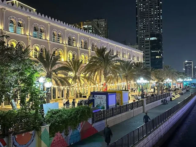 Heart of Sharjah Heritage Walking Tour: Museums & Old Souqs in Sharjah — experience image 9 of 15