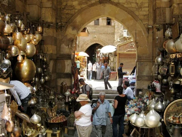 Cairo by Flight from Taba: Giza & Tahrir Museum in Taba — experience image 10 of 33