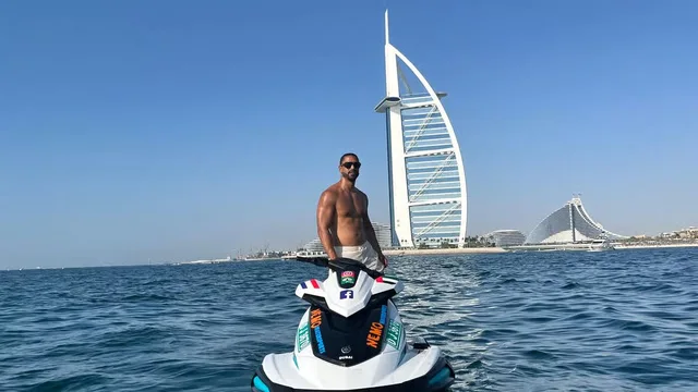 Dubai Jet Ski Tour: Burj Al Arab & Atlantis Route Options in Dubai — experience image 5 of 9